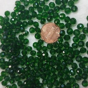 Green Glass Beads 300pcs